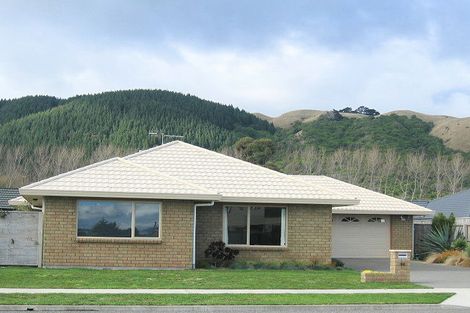 Photo of property in 66 Awatea Avenue, Paraparaumu, 5032