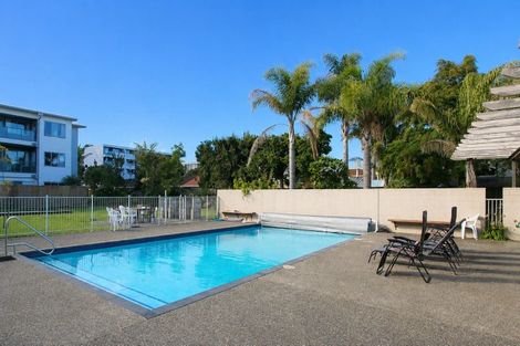 Photo of property in Bay Palms Apartments, 2a/30 Bute Road, Browns Bay, Auckland, 0630