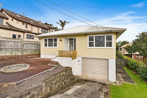 Photo of property in 43 Clovelly Road, Bucklands Beach, Auckland, 2012