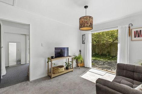 Photo of property in 49 Cluny Road, Plimmerton, Porirua, 5026