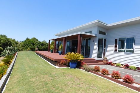Photo of property in 17 Rarere Terrace, Kerikeri, 0230