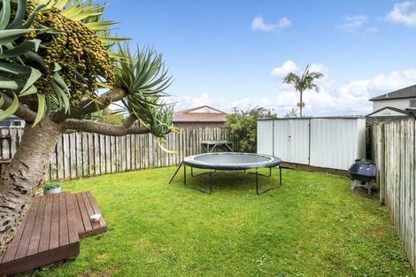Photo of property in 239 Metcalfe Road, Ranui, Auckland, 0612