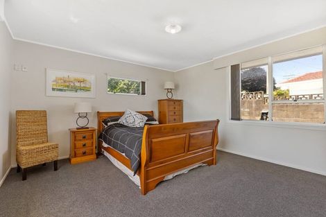 Photo of property in 16 Annandale Street, Lynmouth, New Plymouth, 4310