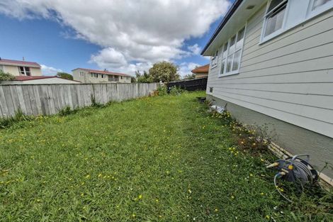 Photo of property in 4a Shoreham Street, Avondale, Auckland, 0600