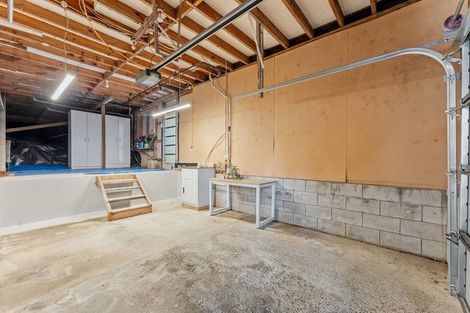 Photo of property in 239 Vipond Road, Stanmore Bay, Whangaparaoa, 0932