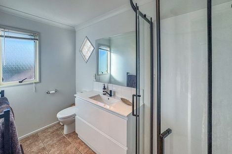 Photo of property in 12 Annaby Drive, Northwood, Christchurch, 8051