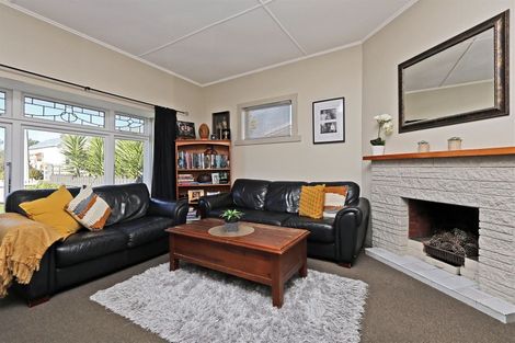 Photo of property in 1106 Karamu Road North, Mayfair, Hastings, 4122