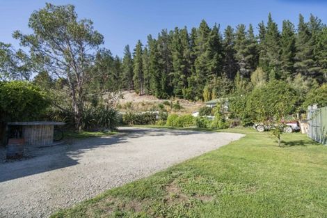 Photo of property in 70 Main Road, Luggate, Cromwell, 9383