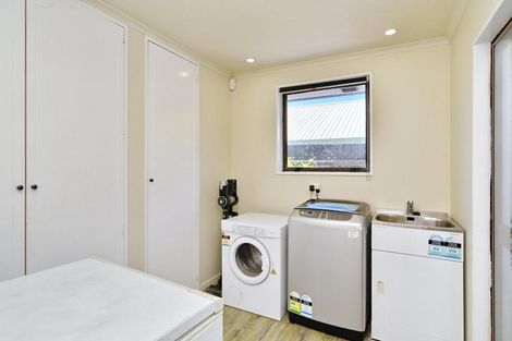 Photo of property in 11 Ludlow Place, Parklands, Christchurch, 8083