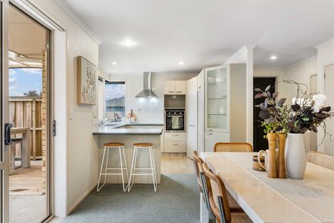 Photo of property in 716 Gloucester Road, Papamoa Beach, Papamoa, 3118