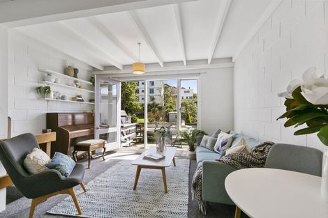 Photo of property in Sherwood Mews, 28h Bidwill Street, Mount Cook, Wellington, 6021