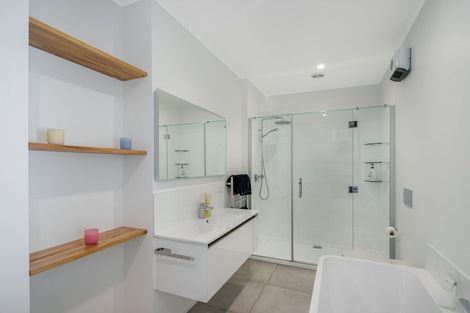 Photo of property in 58a Kainui Road, Hataitai, Wellington, 6021