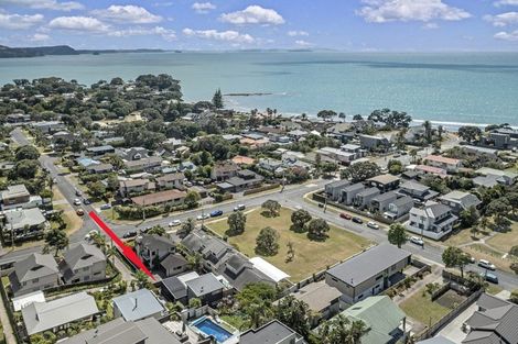 Photo of property in 1/86 Bay Street, Red Beach, 0932