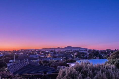 Photo of property in 4 Gavin Road, Raumati Beach, Paraparaumu, 5032