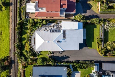 Photo of property in 50 Whiteley Street, Moturoa, New Plymouth, 4310