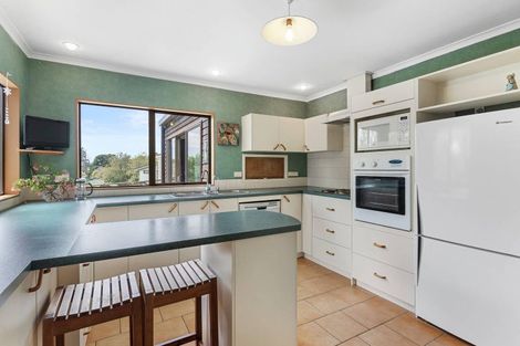 Photo of property in 30 Lastel Place, Shelly Park, Auckland, 2014