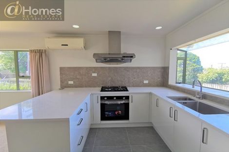 Photo of property in 2/174 Lake Road, Northcote, Auckland, 0627