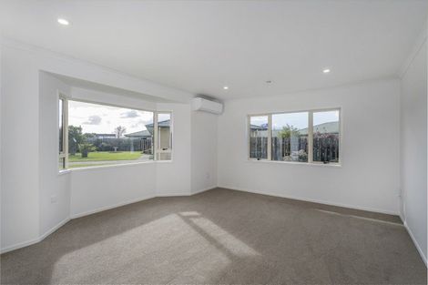 Photo of property in 8 Seascape Avenue, Whitianga, 3510