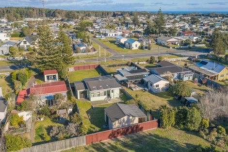 Photo of property in 40 Koputara Road, Himatangi Beach, Foxton, 4891