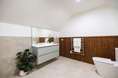 Photo of property in 5 Rowe Drive, Jacks Point, 9371