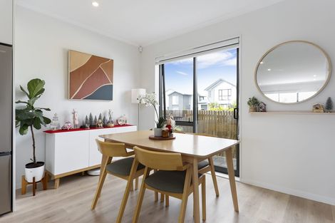 Photo of property in 70 Manutewhau Road, Massey, Auckland, 0614