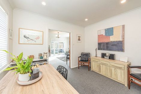 Photo of property in 4 Dickson Crescent, Saint Johns Hill, Whanganui, 4500