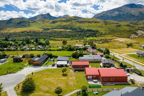 Photo of property in 13 Old Dairy Close, Glenorchy, 9372