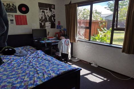 Photo of property in 3 Booralee Avenue, Botany Downs, Auckland, 2010