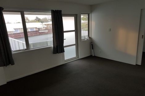 Photo of property in 33 Seddon Road, Frankton, Hamilton, 3204