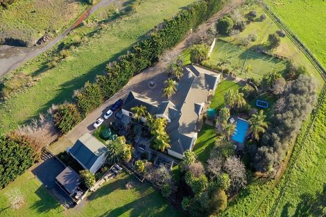 Photo of property in 82 Brownhill Road, Whitford, Manurewa, 2576