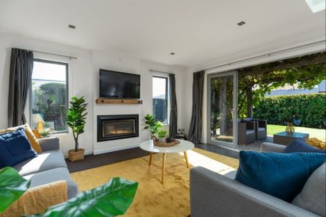 Photo of property in 4 Mcivor Lane, Lake Hayes, Queenstown, 9304