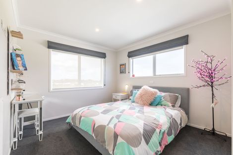 Photo of property in 63 Tapu Road, Huapai, Kumeu, 0810