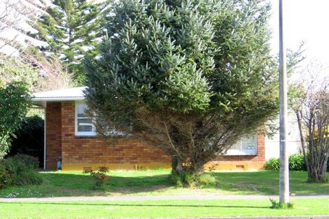 Photo of property in 68 Wikiriwhi Crescent, Awapuni, Palmerston North, 4412