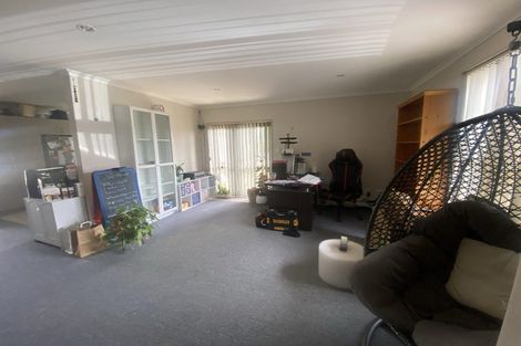 Photo of property in 17 Finchley Place, Hamilton East, Hamilton, 3216