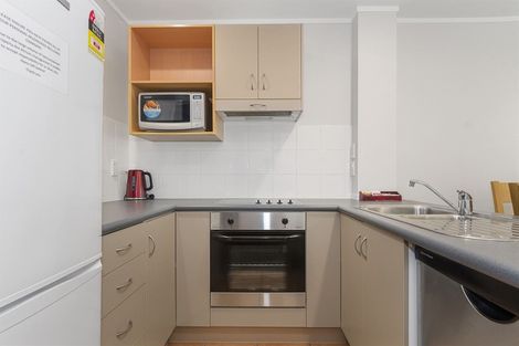 Photo of property in 23 Maunganui Road, Mount Maunganui, 3116