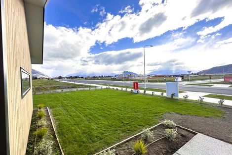 Photo of property in 42 Deans Drive, Wanaka, 9382