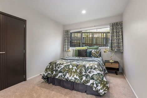 Photo of property in 20 Madeira Close, Whitby, Porirua, 5024