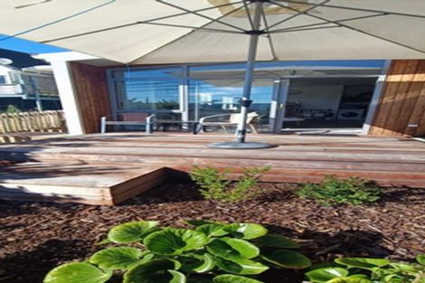 Photo of property in 2/105 Onewa Road, Northcote, Auckland, 0627