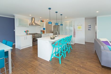 Photo of property in 6 Serene Place, Gulf Harbour, Whangaparaoa, 0930