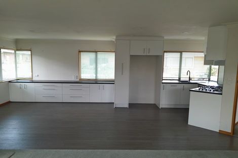 Photo of property in 9 Edgecombe Court, Roslyn, Palmerston North, 4414