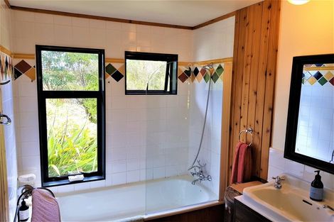 Photo of property in Beaconstone Eco Lodge, 115 Birds Ferry Road, Virgin Flat, Cape Foulwind, 7892