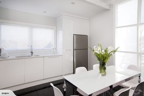 Photo of property in 1/185 Lake Road, Belmont, Auckland, 0622