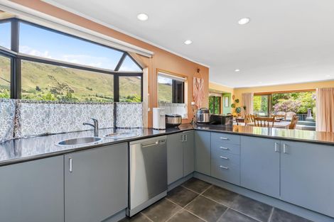 Photo of property in 23 Studholme Road, Wanaka, 9382
