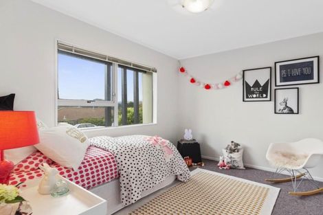 Photo of property in 13 Mallard Grove, Churton Park, Wellington, 6037