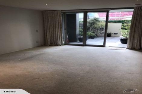 Photo of property in Sanctum Apartment, 10 Ebor Street, Te Aro, Wellington, 6011