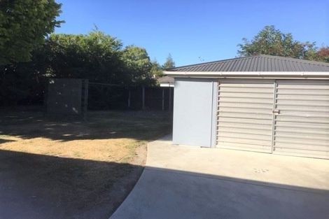 Photo of property in 9 Burnside Crescent, Burnside, Christchurch, 8053