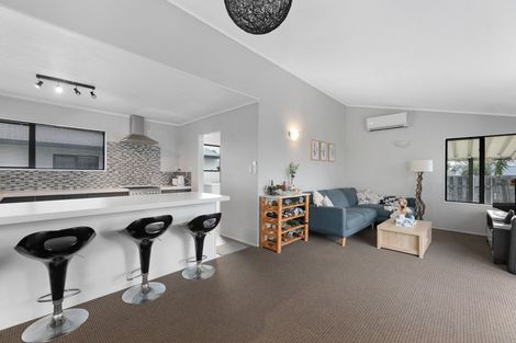 Photo of property in 102a Eversham Road, Mount Maunganui, 3116