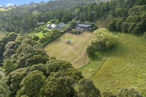 Photo of property in 55 Tram Valley Road, Swanson, Auckland, 0614