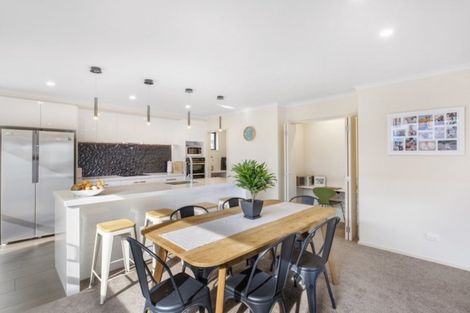 Photo of property in 6 Selliera Place, Papamoa Beach, Papamoa, 3118