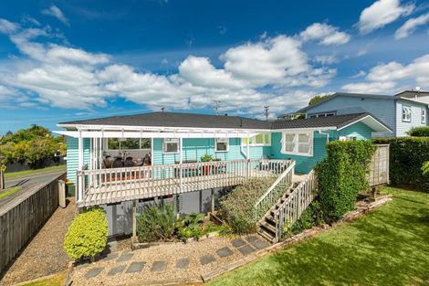 Photo of property in 90 Deep Creek Road, Torbay, Auckland, 0630